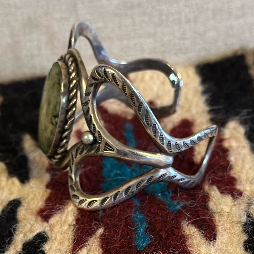 Authentic Vintage Native American Royston Turquoise Sterling Cuff - Picture 2 of 7